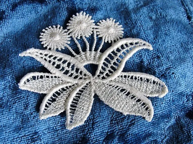 LOVELY Antique Small Lace Applique, DOLL Size Lace Applique, Doll Clothing, Childrens Clothing Applique, Lace Trims