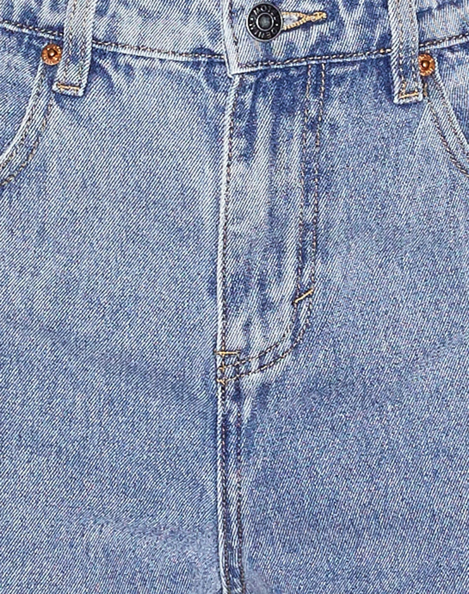 Rips Parallel Jean in Light Wash