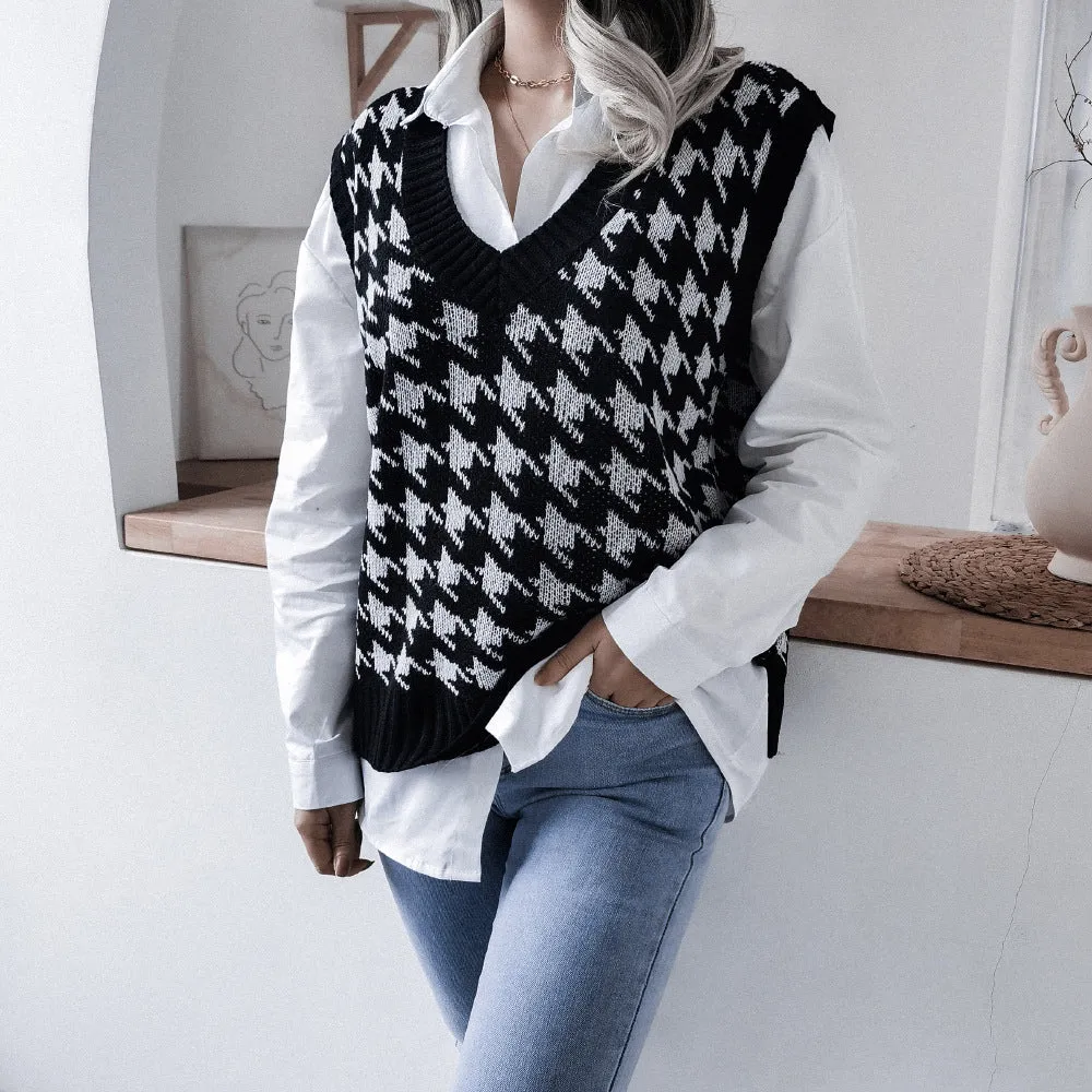 Womens Argyle Pattern V Neck Sweater Vest