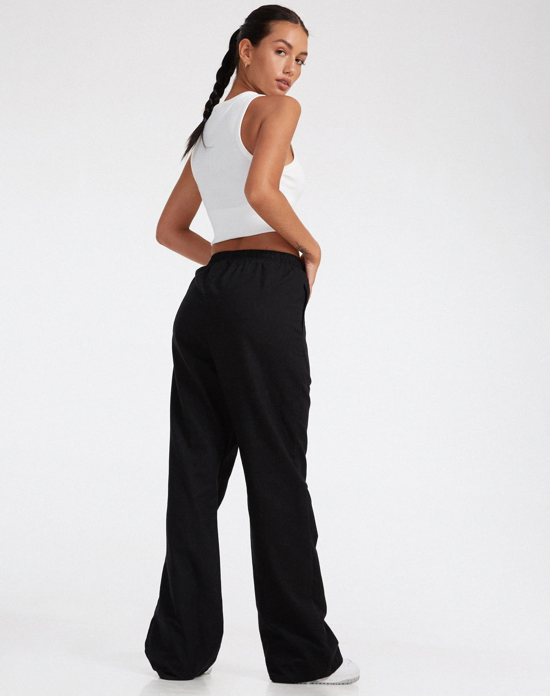 Yara Wide Leg Trouser in Black